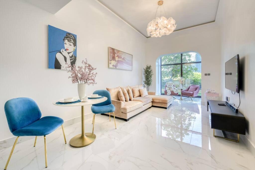 هتل داون تاون بیوتیفول 1بد وید اوت دور گاردن - Downtown Beautiful 1bed with outdoor Garden