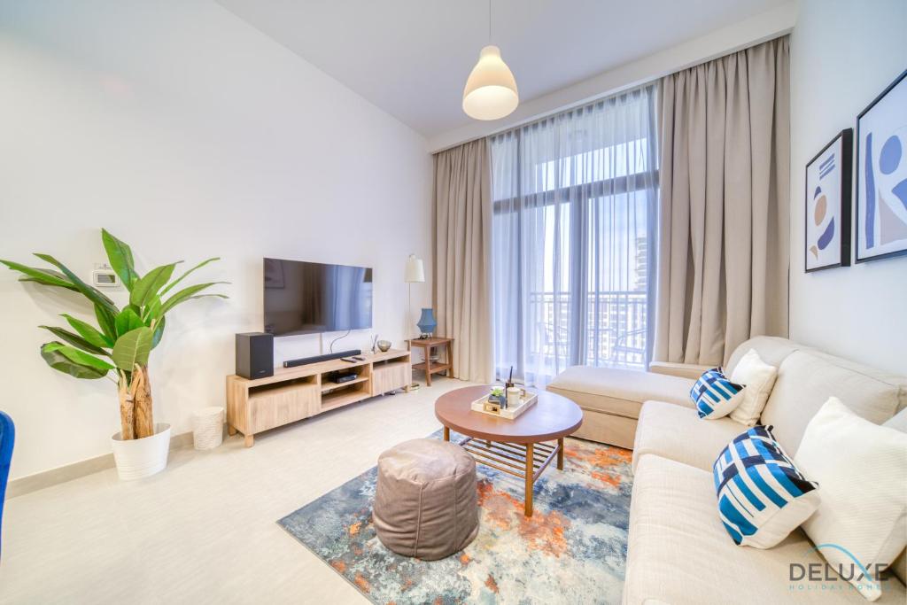 هتل سوفیستیکیتد 1BR ات تاون اسکوئر راودا دبیلند بای دلاکس هولیدی هومز - Sophisticated 1BR at Town Square Rawda Dubailand by Deluxe Holiday Homes