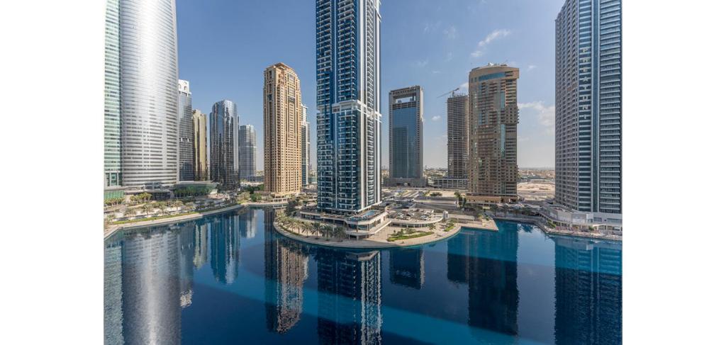 هتل هومزگت اوی - فنسيفل 1 بی آر آپارتمان در جی ال تی لیک ویو - HomesGetaway -Fanciful 1BR Apartment in JLT Lake View