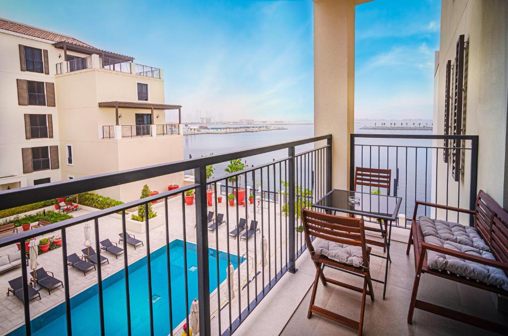 هتل اوت‌استندینگ نیو آپارتمان وید سی ویو این لا مر - Outstanding New Apartment with Sea View In La Mer