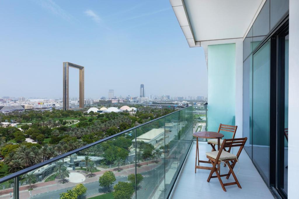 هتل میزون پریو - سوپر بریک آپارتمان اوورلوکینگ زبیل پارک و دبی فریم - Maison Privee - Superb 1BR apartment overlooking Zabeel Park and Dubai Frame