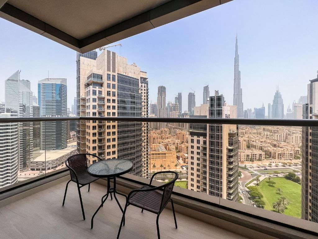 هتل لوتون وکیشن هومز - الیت داون تاون رزیدنس، برج خلیفه ویو دبی - 19AB01 - Luton Vacation Homes - Elite Downtown Residence, Burj Khalifa View Dubai - 19AB01