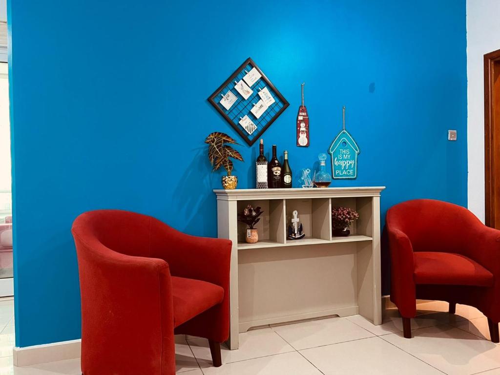هتل این تایر پرایوت سلف کیترed سی ویو آپارتمنتس مارینا - Entire private self catered sea view Apartments marina