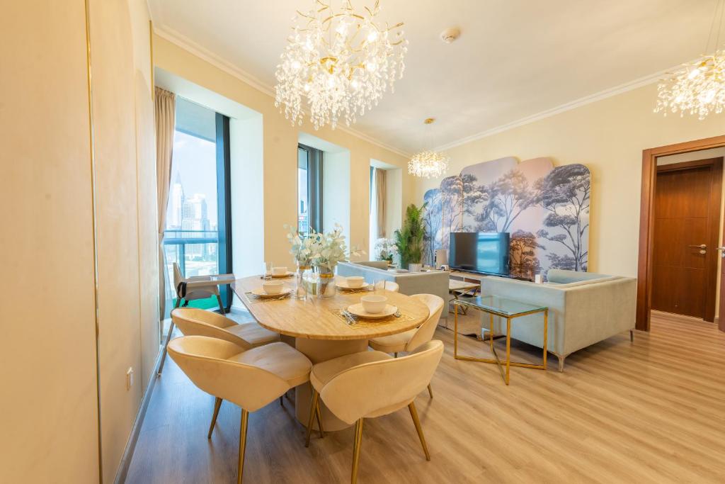 هتل فِرست کلس ۲ بی آر ویت فول دُبِی اسکایلاین اند سی ویو - FIRST CLASS 2BR with full DUBAI SKYLINE & SEA view