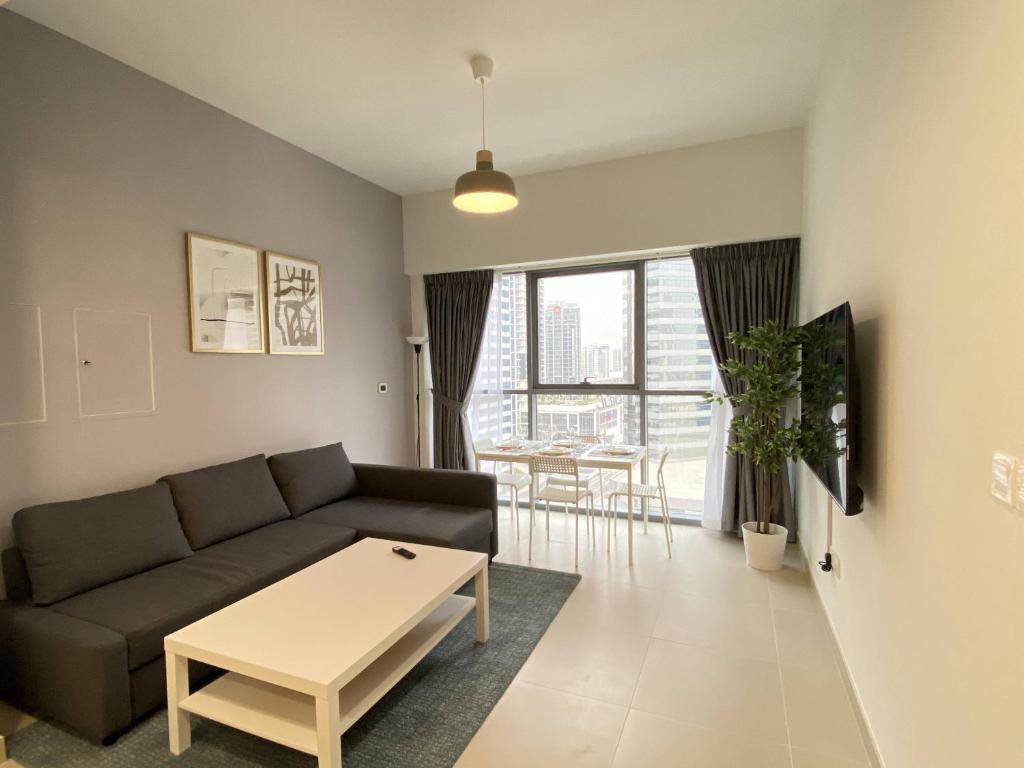 هتل لوکس بی ان بی بلنو تاور داون تاون - Lux BnB Bellevue Tower Downtown