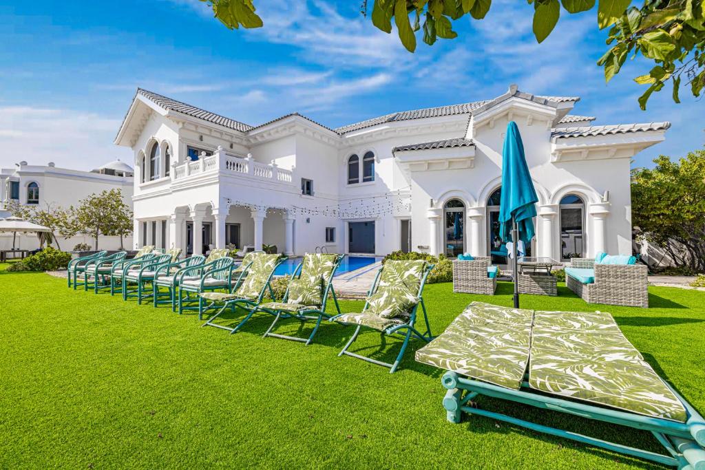 هتل لاکچریوس 7 بی دی آر ویلا این پام جمیرا - Luxurious 7 BDR villa in Palm Jumeirah