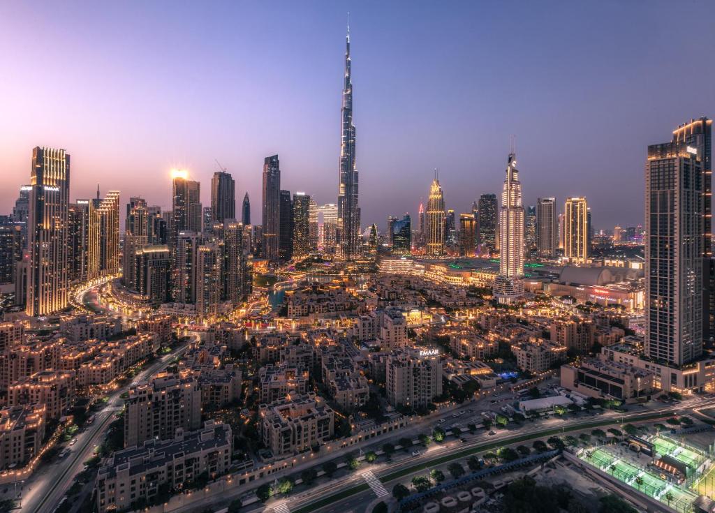 هتل فِرست کلس 2بی‌آر وید بُرج خلیفه & دَون‌تاون ویو - FIRST CLASS 2BR with Burj Khalifa & Downtown view