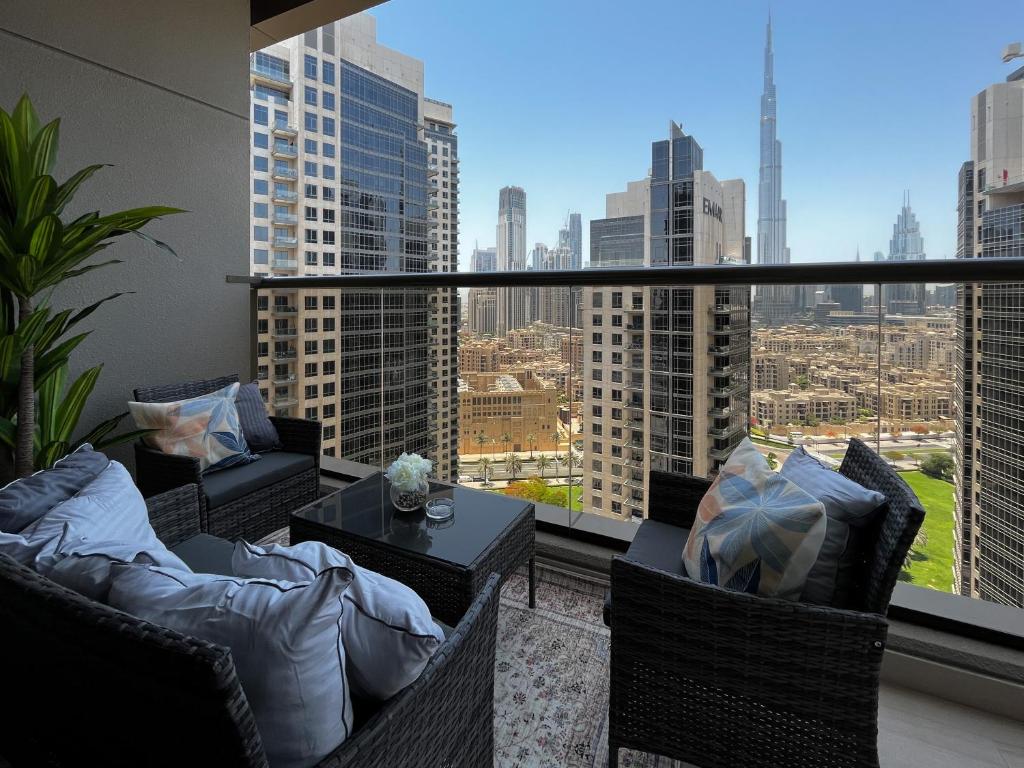 هتل تروفی الیت الگانس سوئیتس ویت پانورامیک برج خلیفه ویوز - Trophy Elite Elegance Suites with Panaromic Burj Khalifa Views