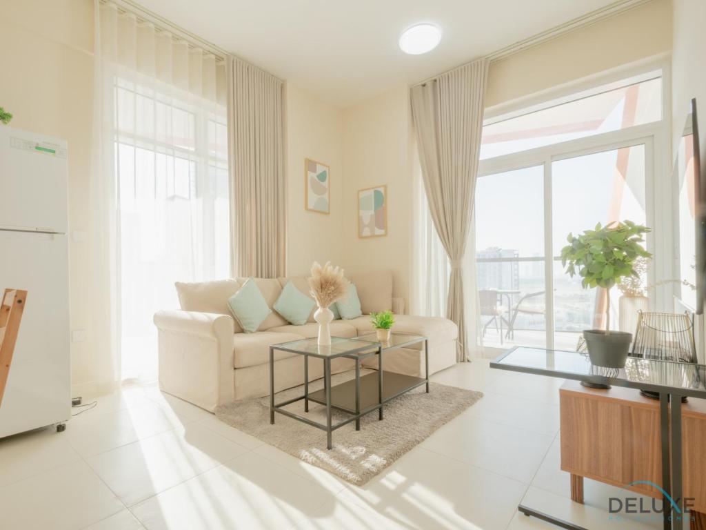 هتل اسناگ 1 بی آر ات بینگاتی گیت وی ال جداف بای دلاکس هالیدے هومز - Snug 1BR at Binghatti Gateway Al Jadaf by Deluxe Holiday Homes