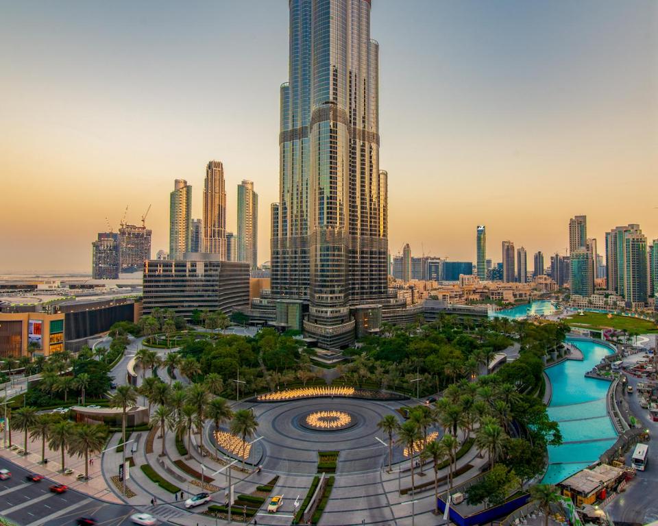 هتل فِرست کلاَس 2 بی آر ویت فول بُرْج خلیفه و فَوْنْتین ویو - FIRST CLASS 2BR with full BURJ KHALIFA and FOUNTAIN VIEW