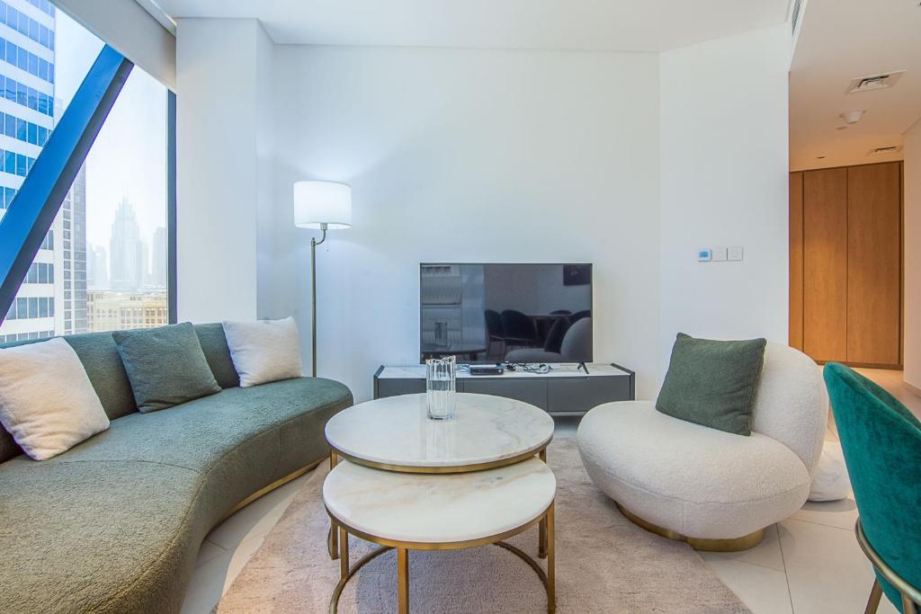 هتل لاولی 1 بی آر آپارتمان ویت پارشال برج خلیفه ویو اند کانال ویو - Lovely 1 BR apartment with partial Burj Khalifa view and Canal View