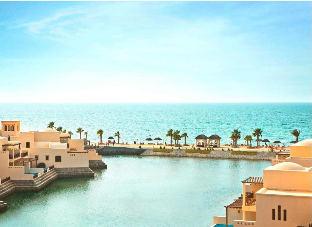هتل پیسفول پرایوت ویلا ات فایو استار بیچ ریزورت Peaceful Private Villa at Five Star Beach Resort