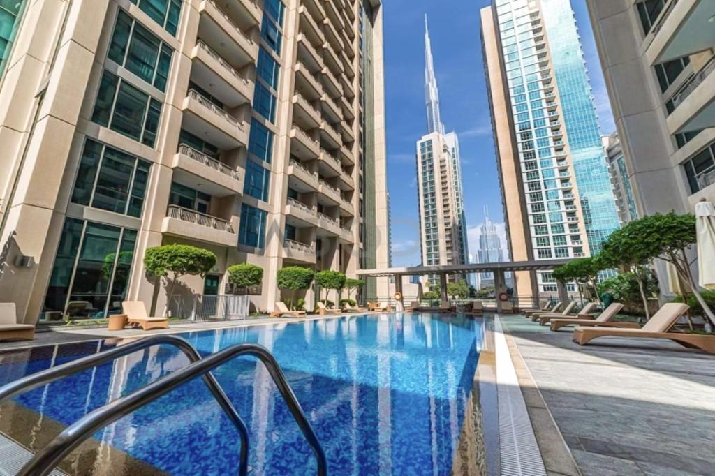هتل های گوستز - امیزینگ آپارتمان اورلوکینگ برج خلیفہ! - HiGuests - Amazing Apartment overlooking Burj Khalifa!