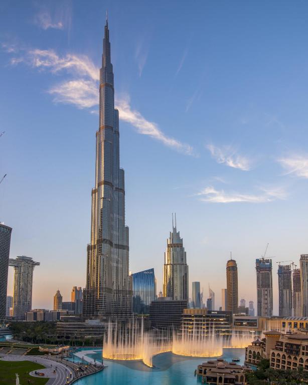 هتل فIRST CLASS 3BR ویت فول بُرج خلیفه ویو - FIRST CLASS 3BR with full BURJ KHALIFA VIEW