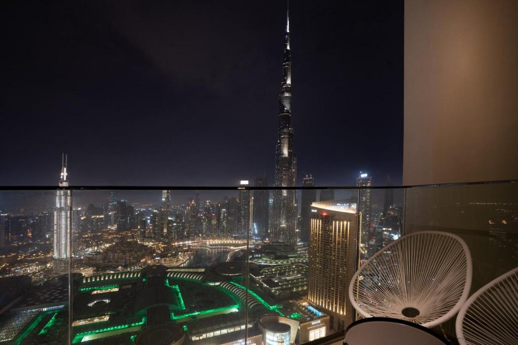 هتل گست ردی - لاکچری تاور ویت برج خلیفه ویو - GuestReady - Luxury Tower with Burj Khalifa View