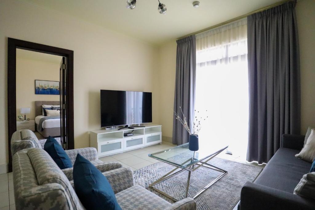 هتل های گستس - چامینگ اپت ویت پرایوت بالکونی نییر دبی مال - HiGuests - Charming Apt With Private Balcony Near Dubai Mall