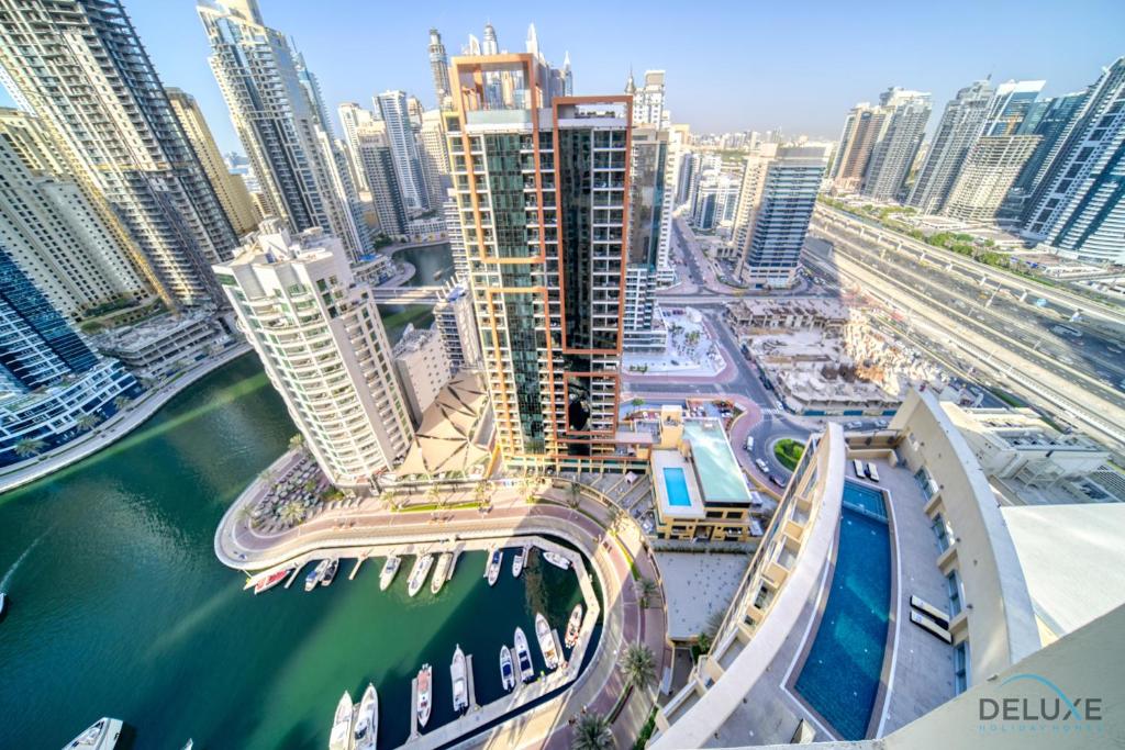 هتل پریستین 1 بی آر این د آدرس رزیڈنسز دبی مارینا بای دلاکس هالیدِی هومز - Pristine 1BR in The Address Residences Dubai Marina by Deluxe Holiday Homes