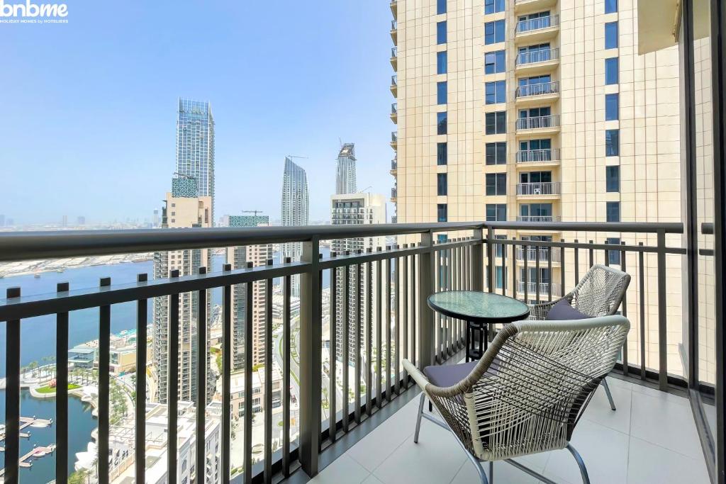هتل بی ان بی می - کریک ساید 18 تاور A - bnbme - Creekside 18 Tower A
