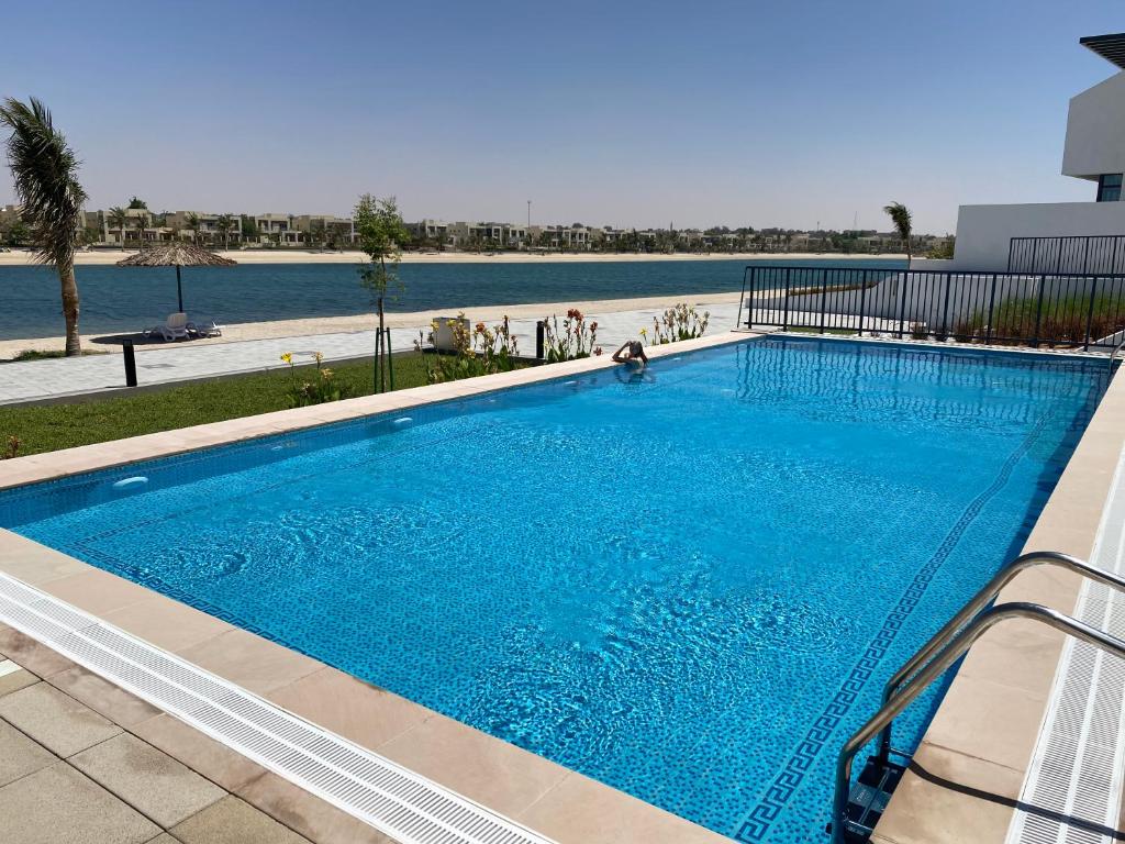 هتل ماربلا لاکچری 3 بی آر و 5 بی آر ویلاها در حیات آیلند، مینا ال عرب - Marbella Luxury 3BR & 5BR Villas at Hayat Island, Mina Al Arab