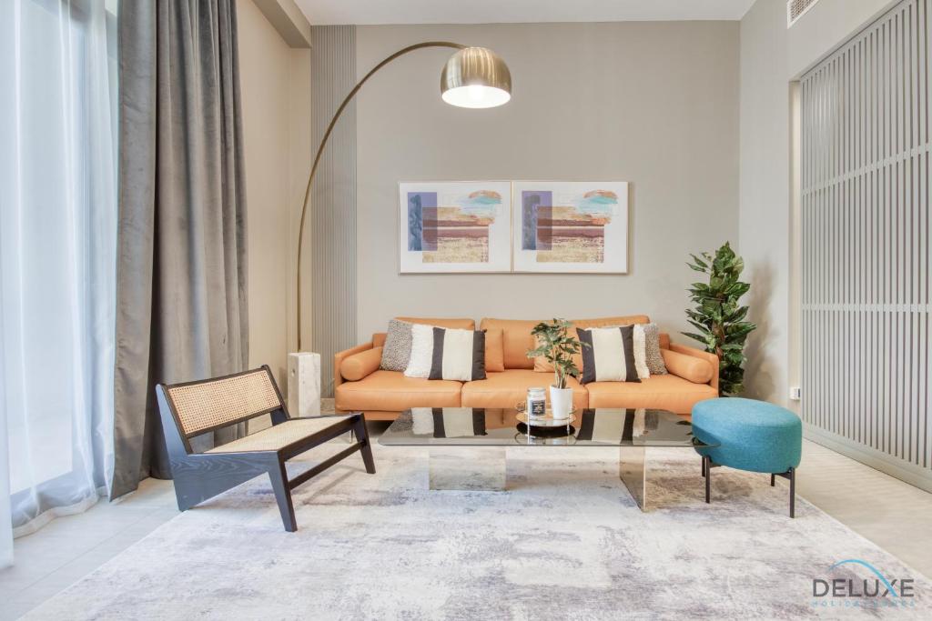 هتل چارمینگ 2BR ات راودا پارک وی تان اسکوئر دبی لند بای دلاکس هالی دی هومز - Charming 2BR at Rawda Parkview Town Square Dubailand by Deluxe Holiday Homes