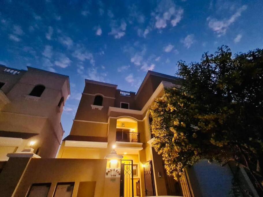 هتل بنسال ویلا ویت پرایوت پول - Bansal Villa with Private Pool