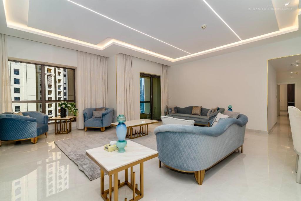 هتل اوسمنز 4 بی دی آر ام جبر صدف نکست تو ریتز کارلتون واک - USMANS 4BDRM JBR Sadaf Next to Ritz Carlton Walk