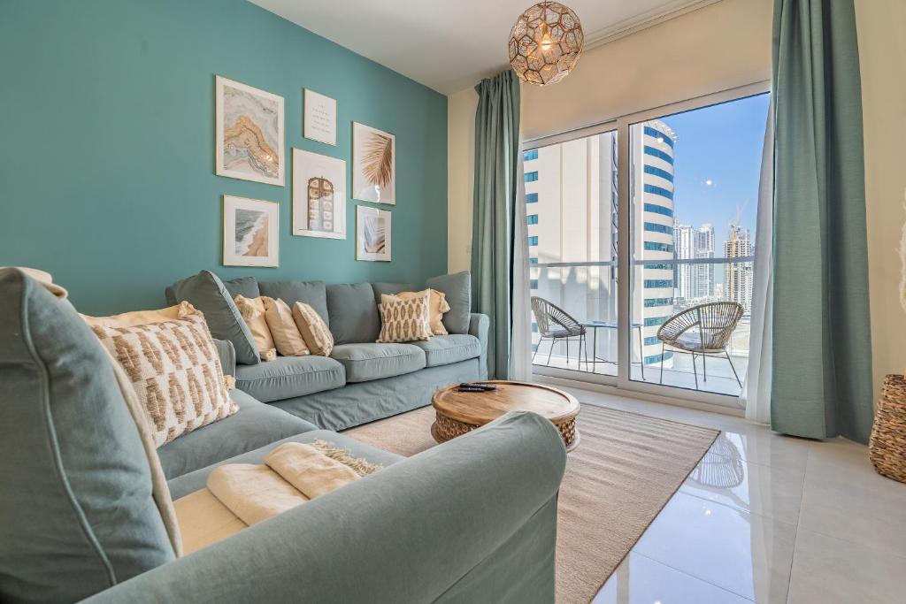 هتل استایلیش واترفرانت آپارتمان ویت ویوز آن کَنال - Stylish Waterfront Apartment With Views on Canal