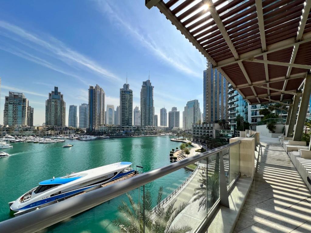 هتل ده اسمارت کونسیرج - آیرس بلو - The Smart Concierge - Iris Blue