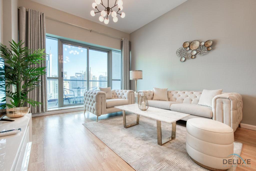 هتل الگنت 2 بی آر ات د پوینت دبی مارینا بای دلاکس هالیدی هومز - Elegant 2BR at The Point Dubai Marina by Deluxe Holiday Homes