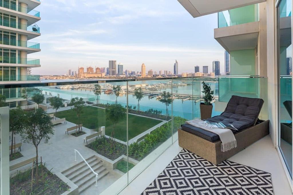 هتل فرانک پورتر - سانرایز بی در امار بیچفرانت - Frank Porter - Sunrise Bay at EMAAR Beachfront