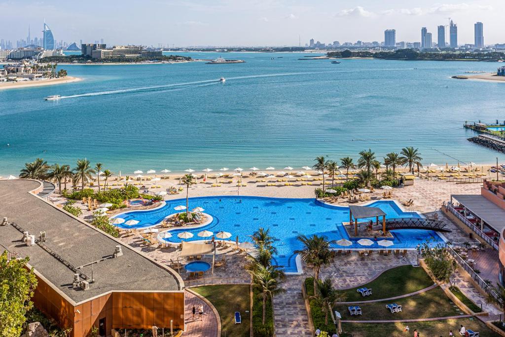 هتل تیارا رزییدنسز، فری بیچ اند پول اکسس - Tiara Residences, Free beach & pool access
