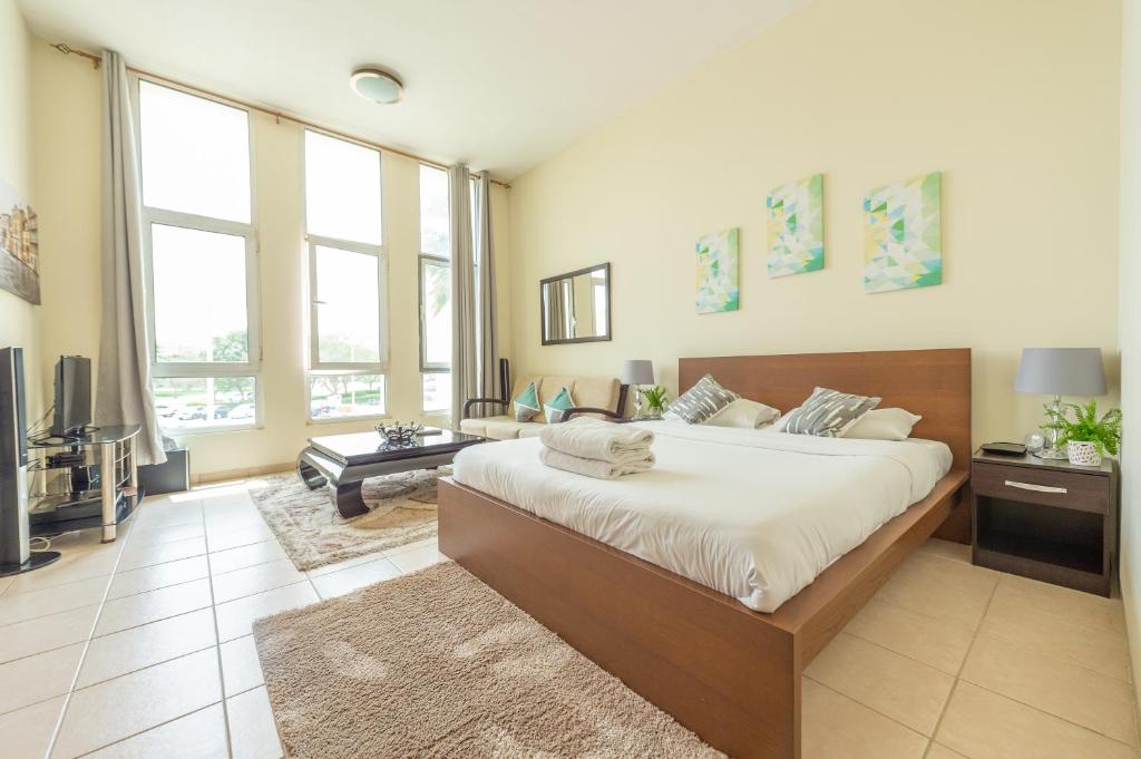 هتل بجد استودیو آپت نیئر مترو استن - موگ184 دی جی - Budget Studio Apt near Metro Stn - MOG184 DG