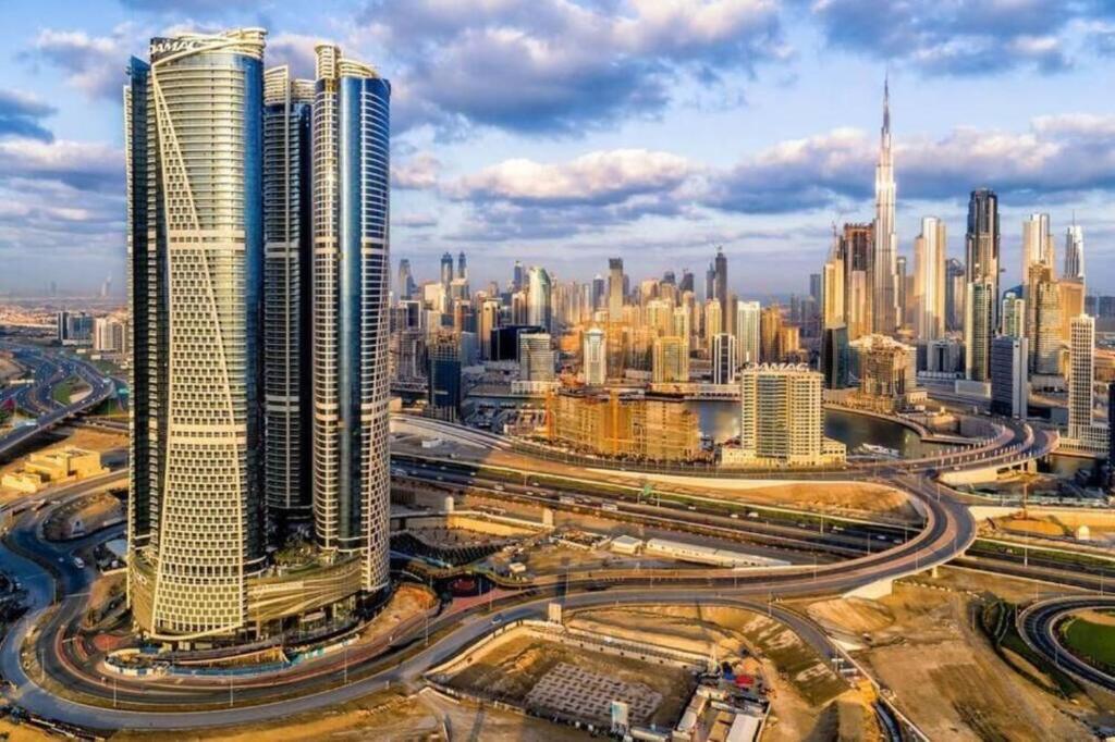 هتل لاکچری 2 بی ار آپارتمان این پارامونت تاورز بیزنس بی - Luxury 2BR Apartment in Paramount Towers Business Bay