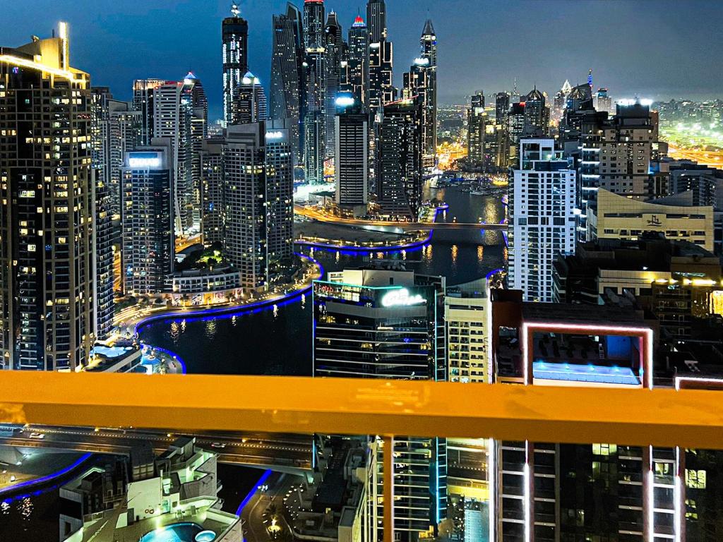 هتل مارینا مال آپارتمانز، دبی مارینا - Marina Mall Apartments, Dubai Marina