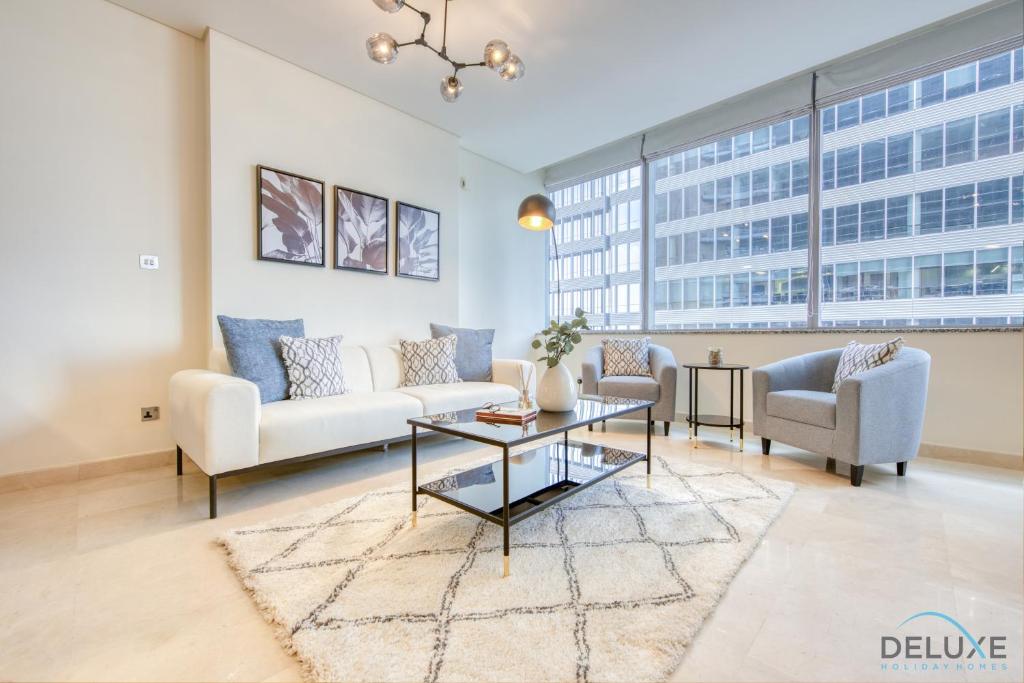 هتل ترانکوئل 1BR ات اسکای گاردنز دی IFC بای دلاکس هالیدی هومز - Tranquil 1BR at Sky Gardens DIFC by Deluxe Holiday Homes