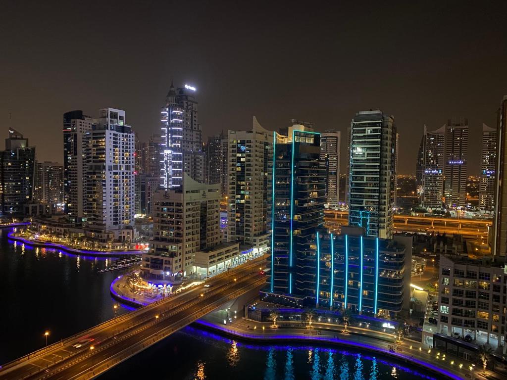 هتل واک تو ذ بیچ اور انجوی ذ امیزینگ ویو فروم ذ بالکنی - Walk To The Beach Or Enjoy The Amazing View From The Balcony