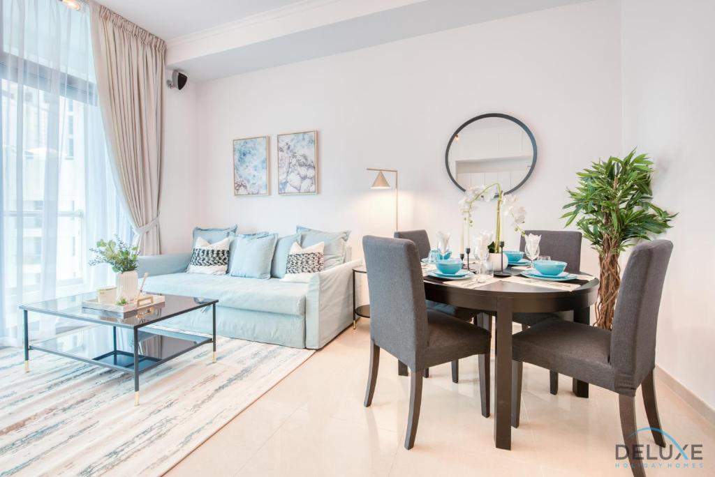 هتل کپتیوتینگ 1 بی آر ات دک تاورز دبی مارینا بای دلاکس هالیدی هومز - Captivating 1BR at DEC Towers Dubai Marina by Deluxe Holiday Homes