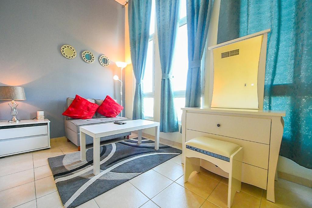 هتل استودیو نیر ایبن باتوتا مال اند مترو - موگ 193 دیسکووری گاردنز - Studio near Ibn Battuta Mall & Metro - MOG 193 Discovery Gardens