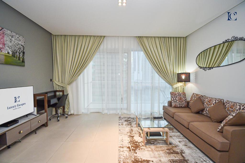 هتل برند نیو 1 بی آر آپارتمان وست اوینیو مارینا - Brand New 1BR Apartment West Avenue Marina