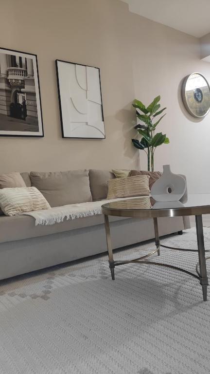 هتل نیو آپارتمان سور جی‌وی‌سی - New Appartement sur JVC