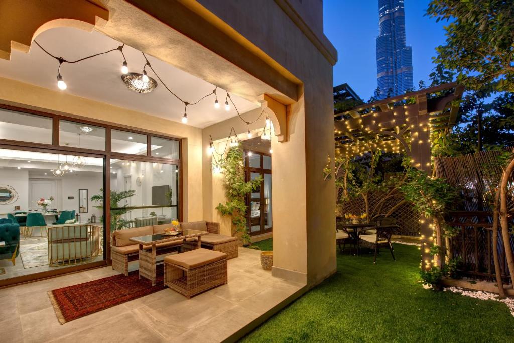 هتل دارانی هومز - عربین لاکچری ات سوک ال باهار بیساید برج خلیفه و دبی مال - Durrani Homes - Arabian luxury at Souk Al Bahar besides Burj Khalifa & Dubai Mall