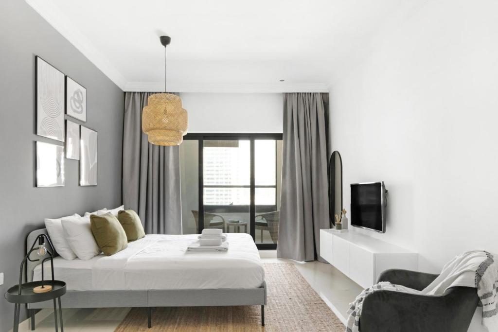 هتل گست‌ردی - وایت شیک - GuestReady - White Chic