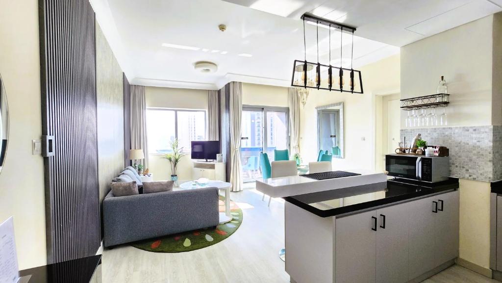 هتل اِلِگَنت آپارتمان وِب بُرج خلیفه ویو، داون‌تاون - Elegant Apartment with Burj Khalifa View, Downtown