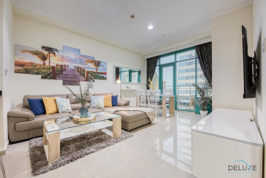 هتل ترنکوئل 1BR اَت مارینا کراون دبی مارینا بای دلوکس هالیدی هومز - Tranquil 1BR at Marina Crown Dubai Marina by Deluxe Holiday Homes