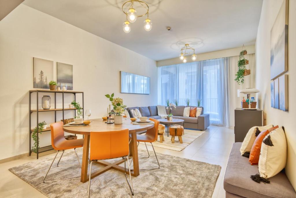 هتل اینکریدبل ویوز فروم این کلاس سی اپی با ترس - Incredible Views From This Classy Apt With Terrace