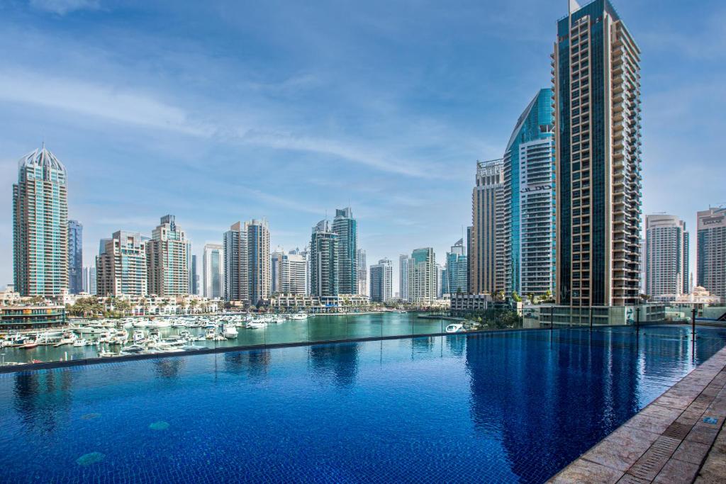 هتل کایان تاور، دبی مارینا - Cayan Tower, Dubai Marina