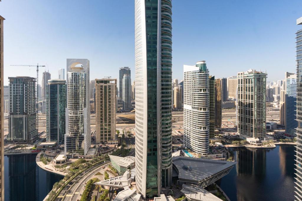 هتل رویال کلاب بای آر وی اچ آر، بونینگتون رزی دنشال تاور - جی ال تی - Royal Club By RVHR, Bonnington Residential Tower - JLT
