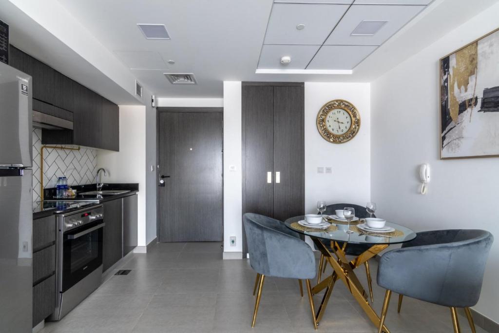 هتل گست ردی هالی دی هومز - آ روز این د اسکای - GuestReady Holiday Homes - A Rose in the Sky