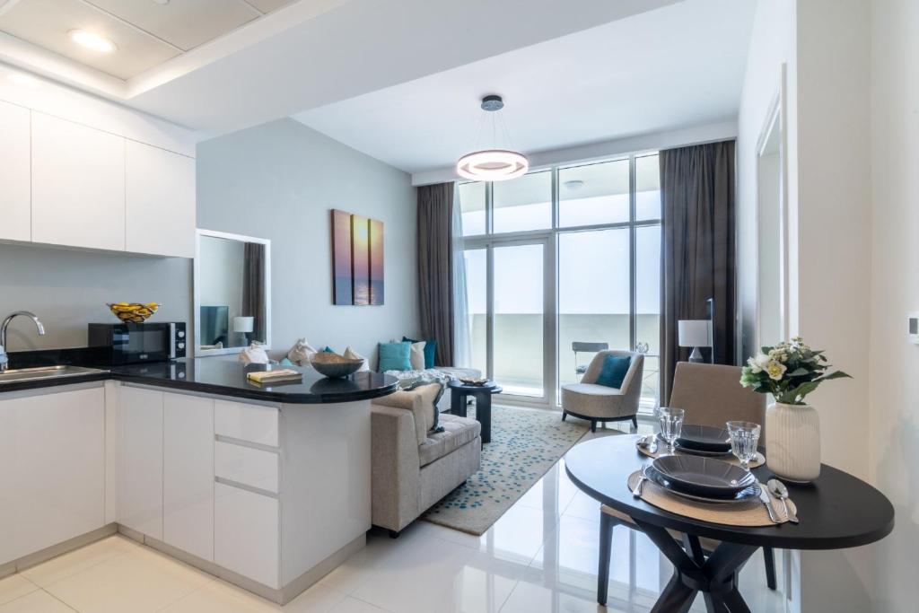 هتل ده اسمارت کونسیرژ - دماک 108 - The Smart Concierge - Damac 108