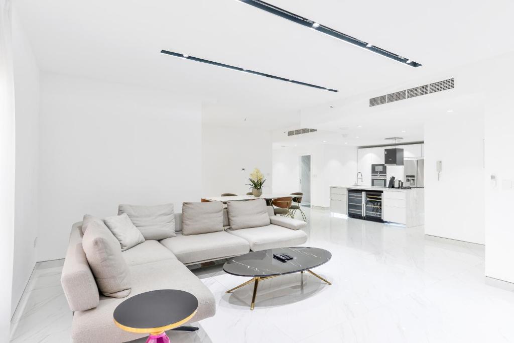 هتل واترفرنت لاکچری 3BR وید میدز روم این JBR, دبی - Waterfront Luxury 3BR with maids room in JBR, Dubai
